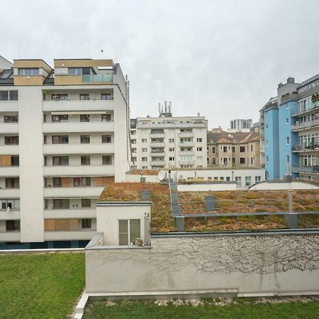 Spacious With Balcony Leilighet Wien Eksteriør bilde